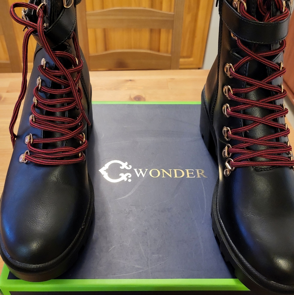 Black Leather Women's combat boots by WONDER Size 10 Brand new
